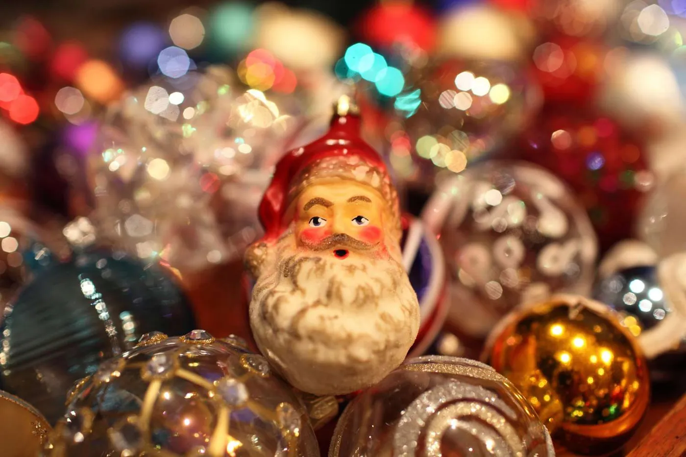 Old-Fashioned Christmas Traditions That Deserve a Comeback
