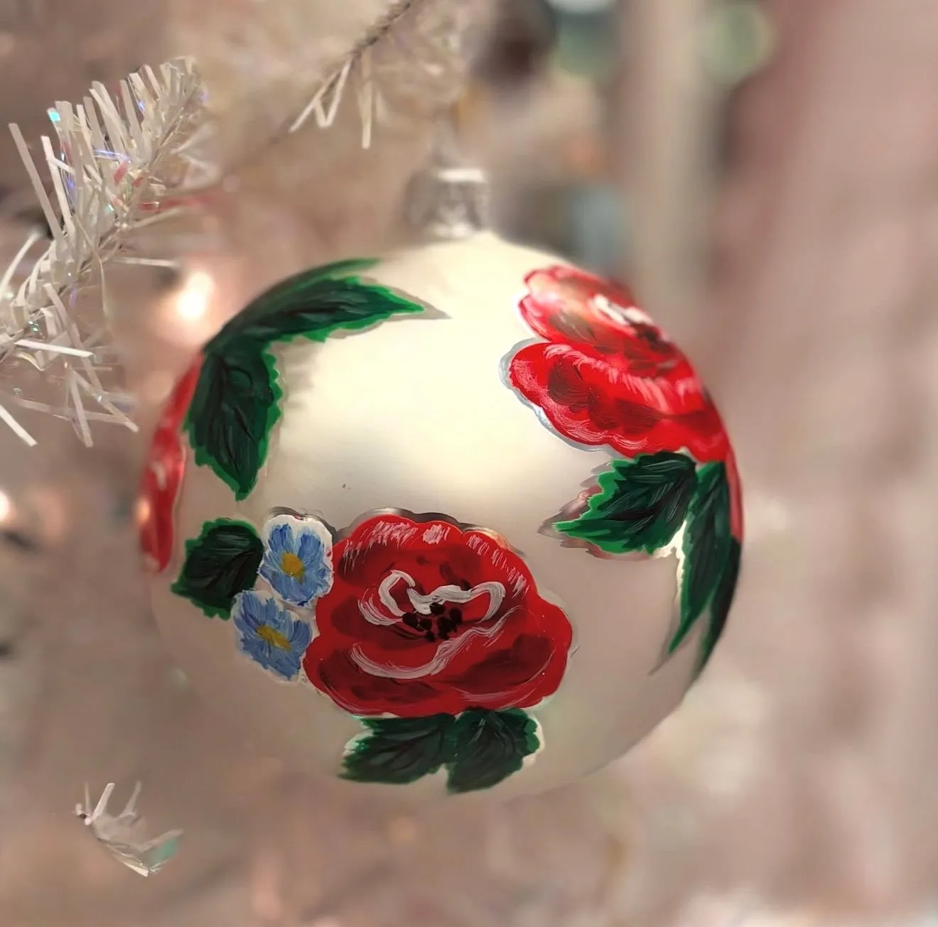 ORNAMENTS – Dorothy Draper Home