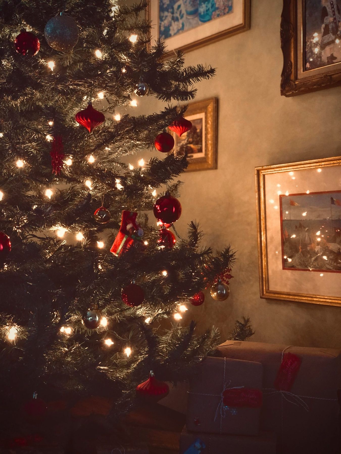 Our Christmas tree has been officially decorated for the 2019 holiday season! 