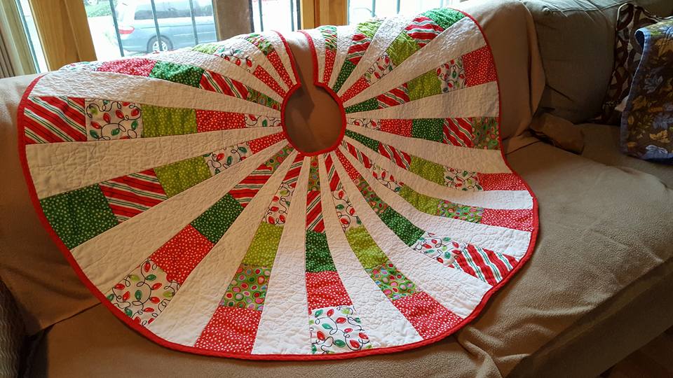Our Favorite Quilted Tree Skirts This Year! | Crafty House