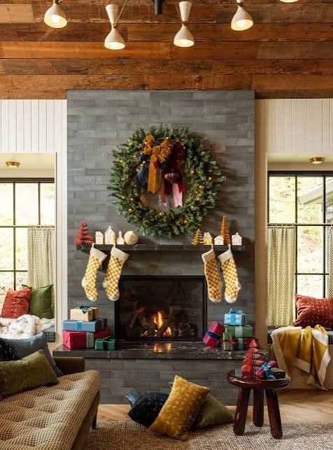 Our Fresh And Easy 2025 Holiday Decorating Ideas That Will Get Your Wheels  Turning - Emily Henderson