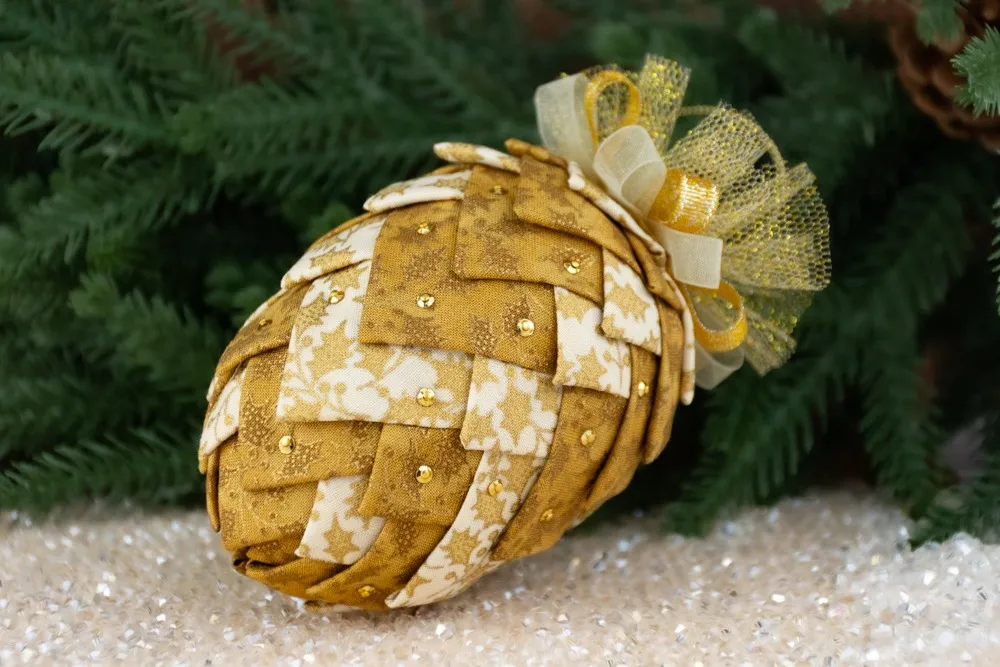 Pine Cone Quilted Ornament Pattern e-Book – No Sew – The Ornament Girl's  Market