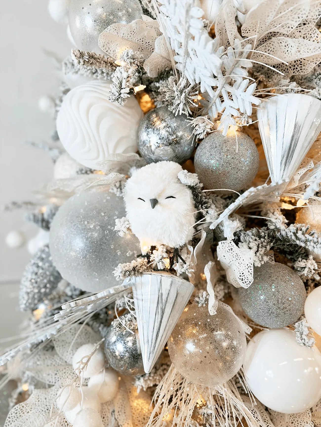 Planterra • Corporate Christmas Tree Decorating Trends for 2026 | Planterra