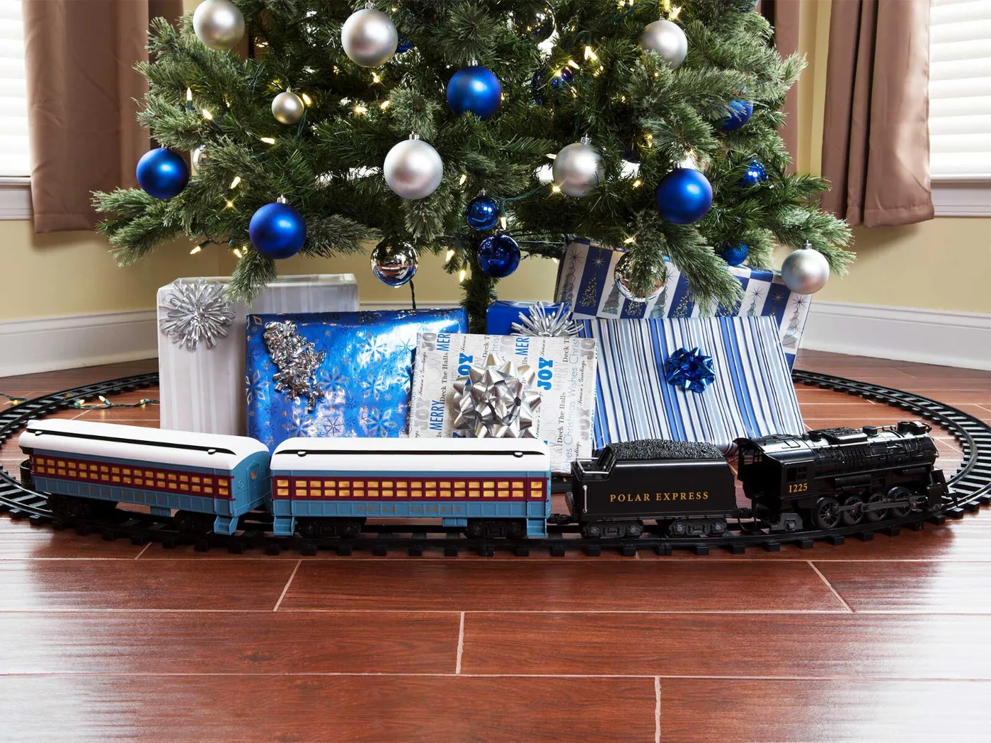 Polar Express Lionel Christmas Accessories Deluxe Lights Sounds Lionel The Polar  Express Christmas Train Set W/