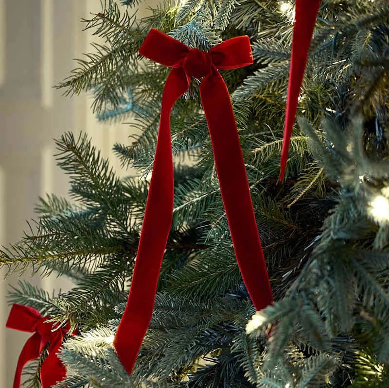 Ralph Lauren Christmas” Is The Big Holiday Decor Trend This Year