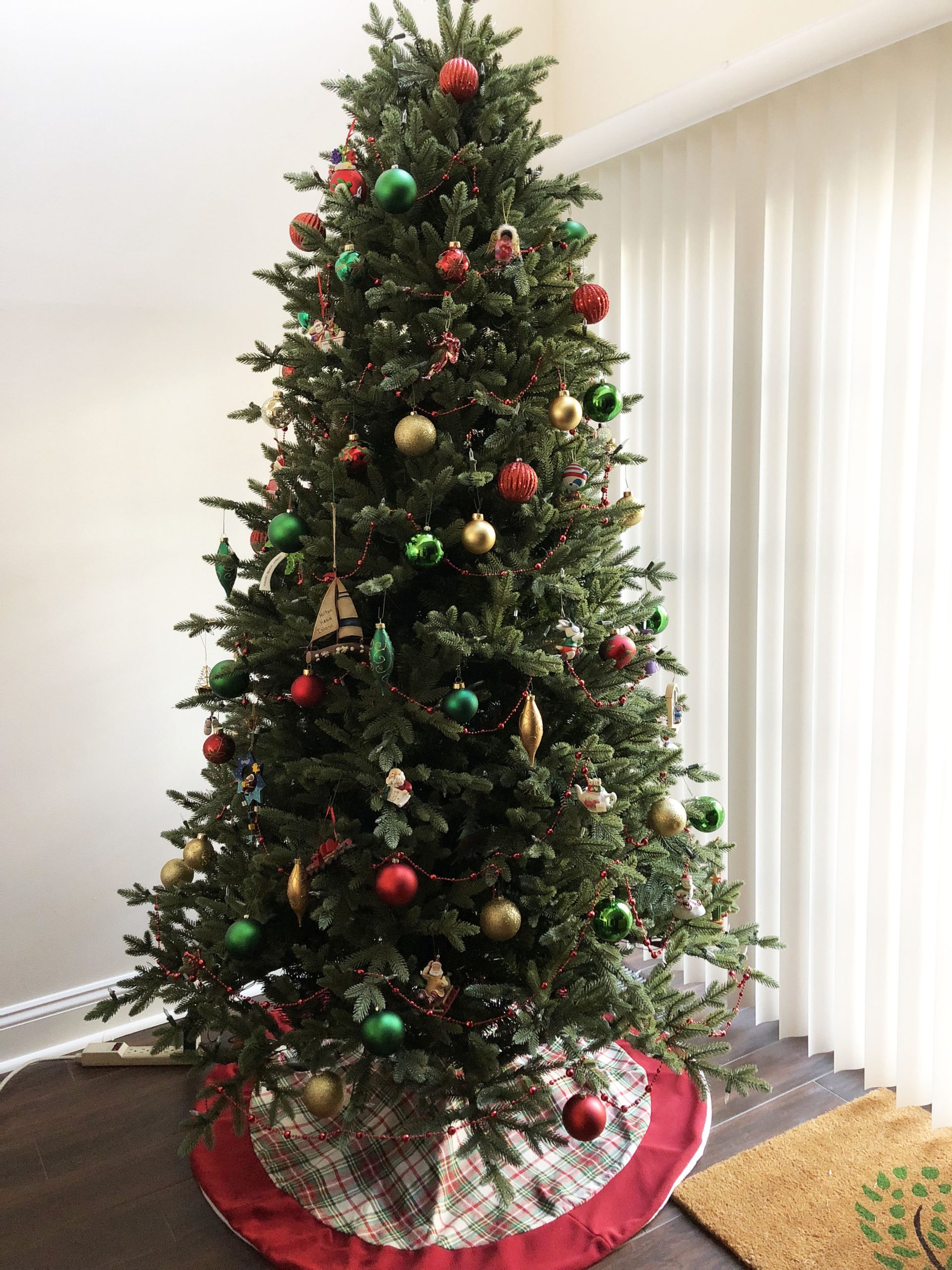 Red, Green, & Gold Christmas Tree – Life According to Jamie