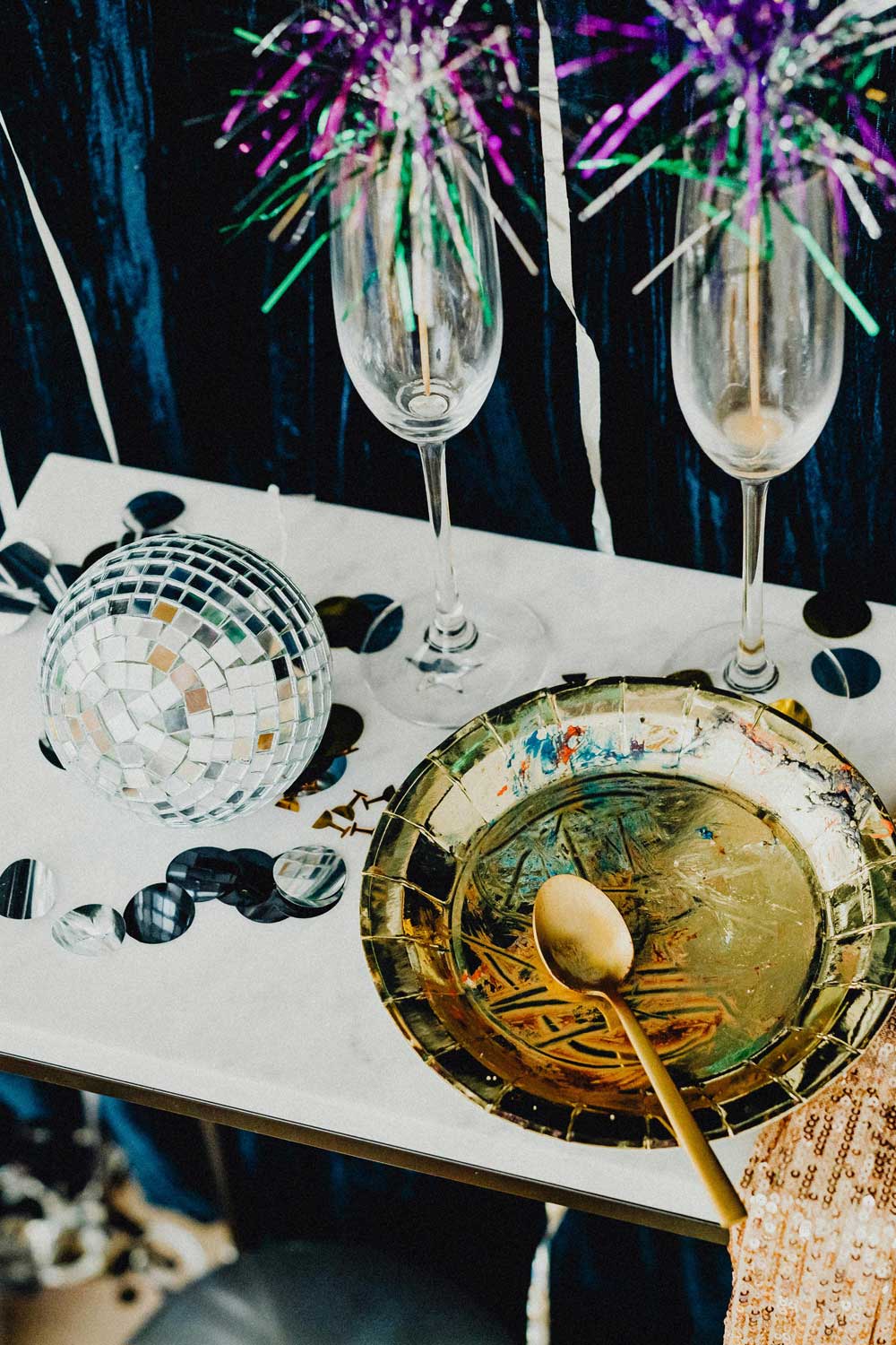Retro Christmas Decor Is Trending: Long Live Tinsel - Interiors