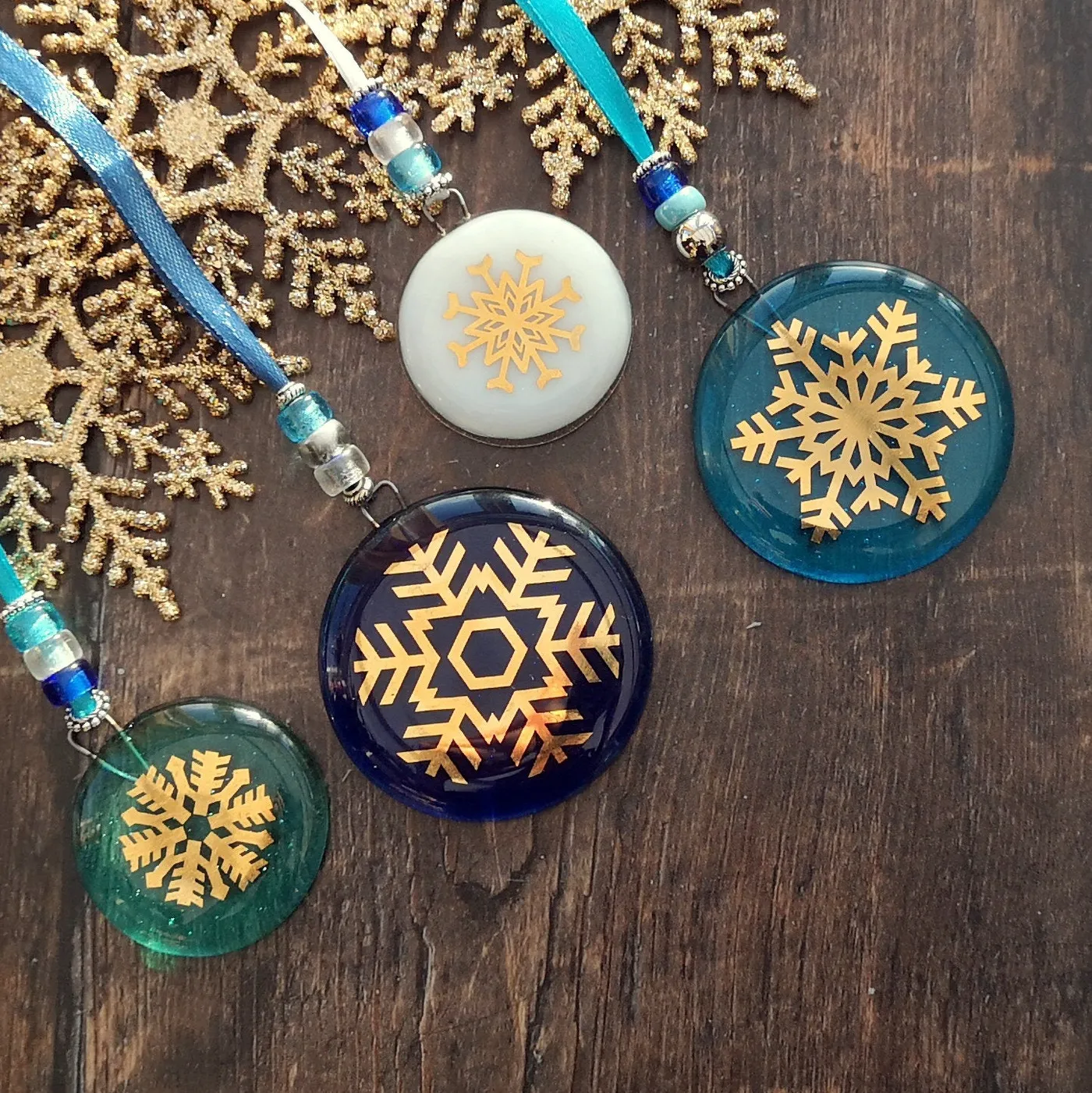 Round Snowflake - Hanging Decoration – Glass By Genea