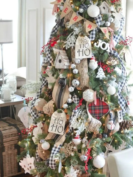 Rustic Christmas Tree Country 43 Rustic Christmas Tree Ideas That Feel Cozy And Timeless