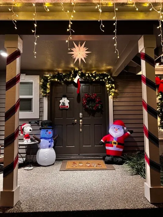 Sammamish family honors neighbor with bright holiday display - Sammamish Independent
