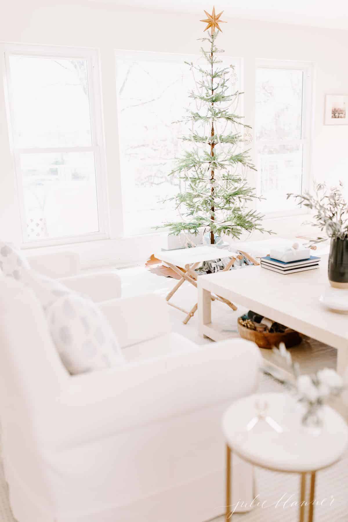 Scandinavian Christmas Decorations | Julie Blanner