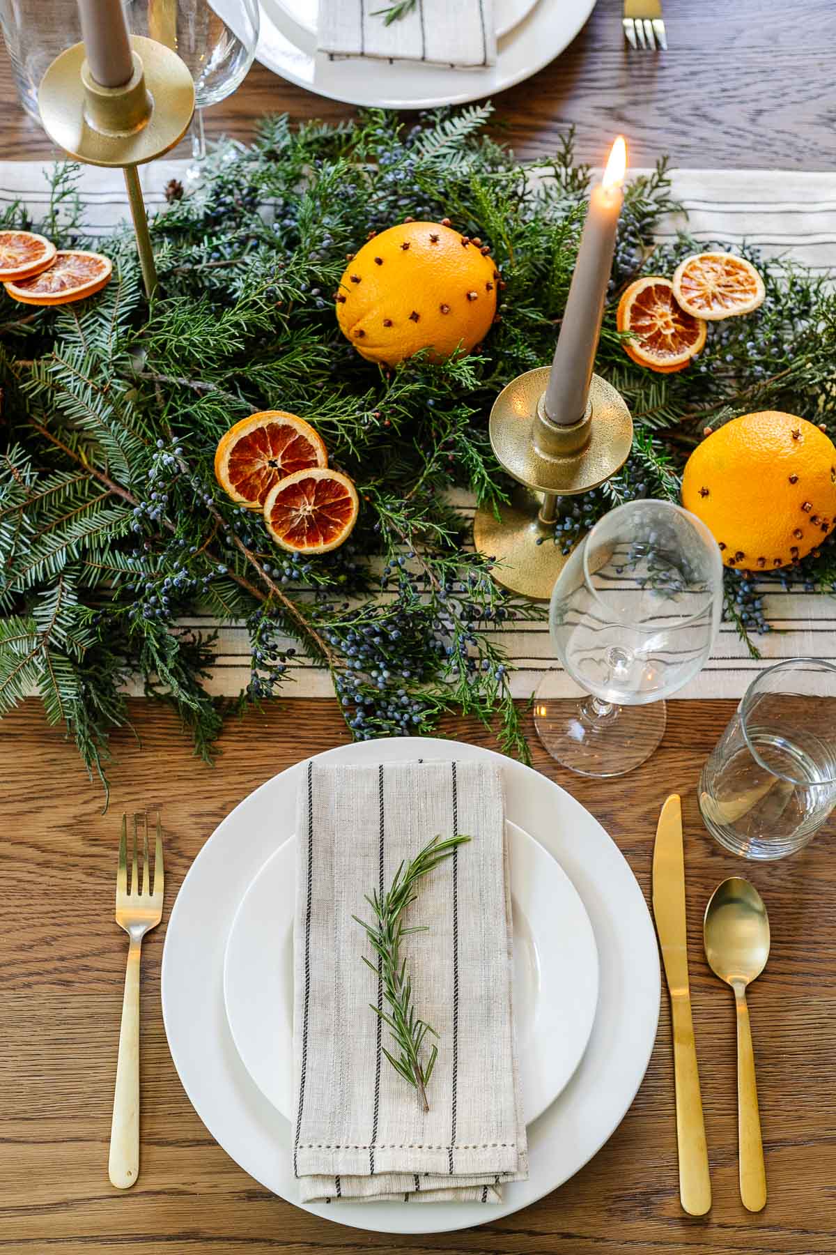 Simple and Inexpensive Christmas Table Centerpiece - Bless'er House