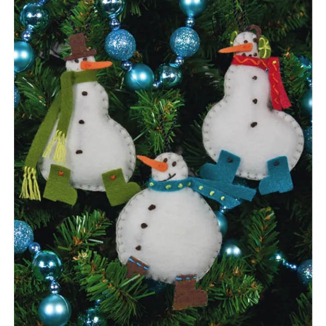 Simple Snowmen Ornaments - Felt Christmas Ornament Kits at Weekend Kits