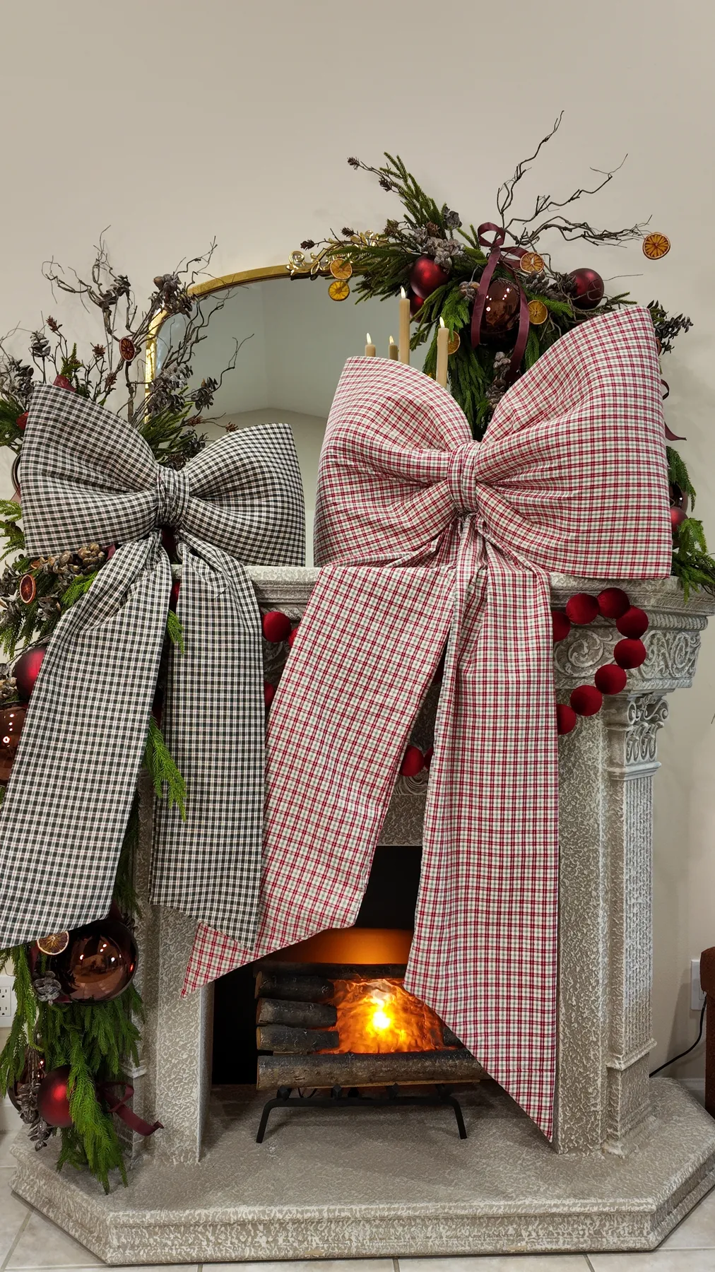 SLIM Ralph Lauren Limited Edition Custom Bow (22 inches wide) | Los Christmas Design