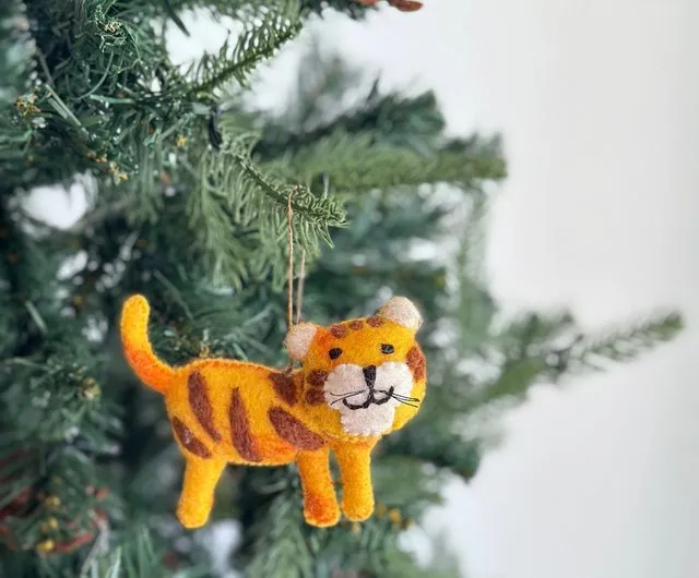 Taiwan Christmas tree hanging tiger Christmas decoration wool felt Christmas  hanging ornaments Christmas decoration Ganapati Crafts Co. - Pinkoi