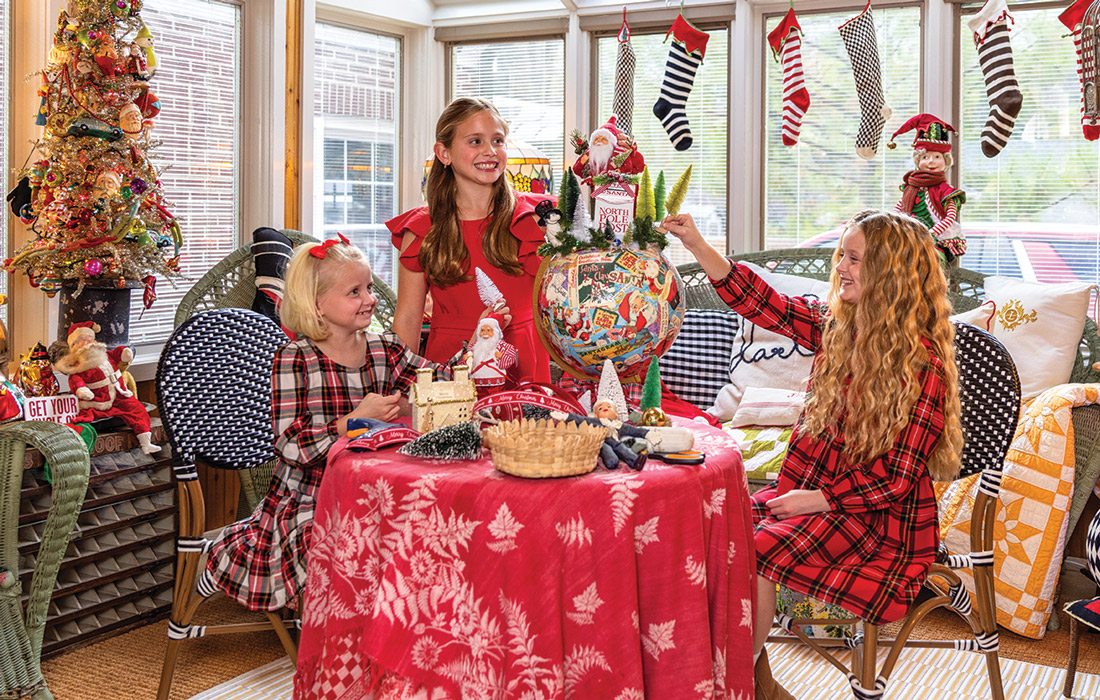 Take a Tour of a Vintage Holiday Home | 417 Magazine
