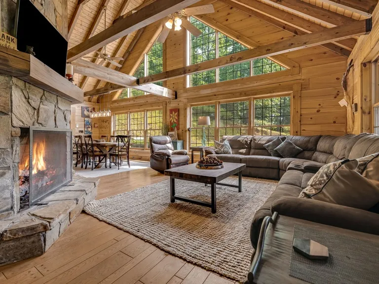 Thanksgiving 2026 Vacation Rentals in Western NC | Carolina Mornings