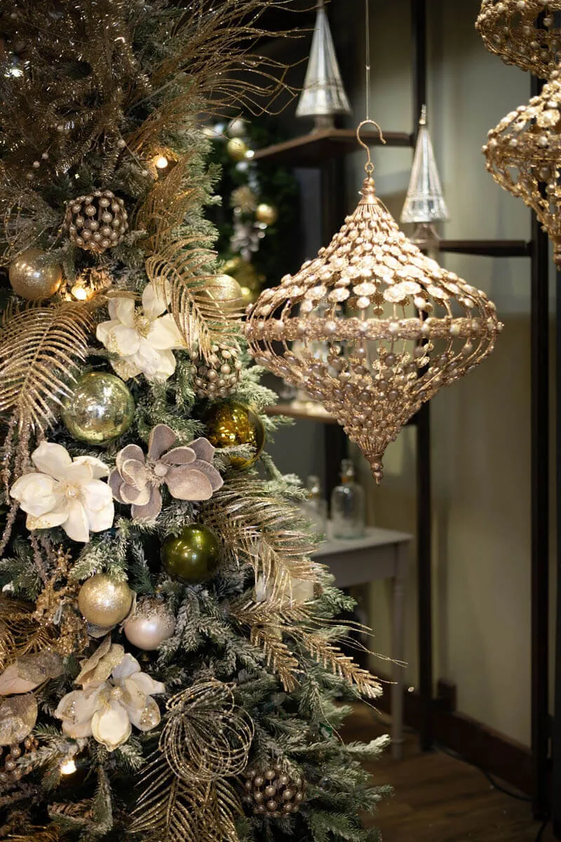 The Belle Noel Holiday Installations and Xmas Decor Gallery