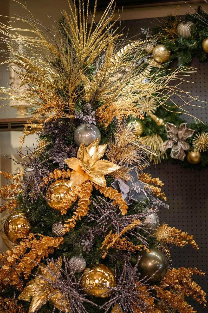 The Belle Noel Holiday Installations and Xmas Decor Gallery