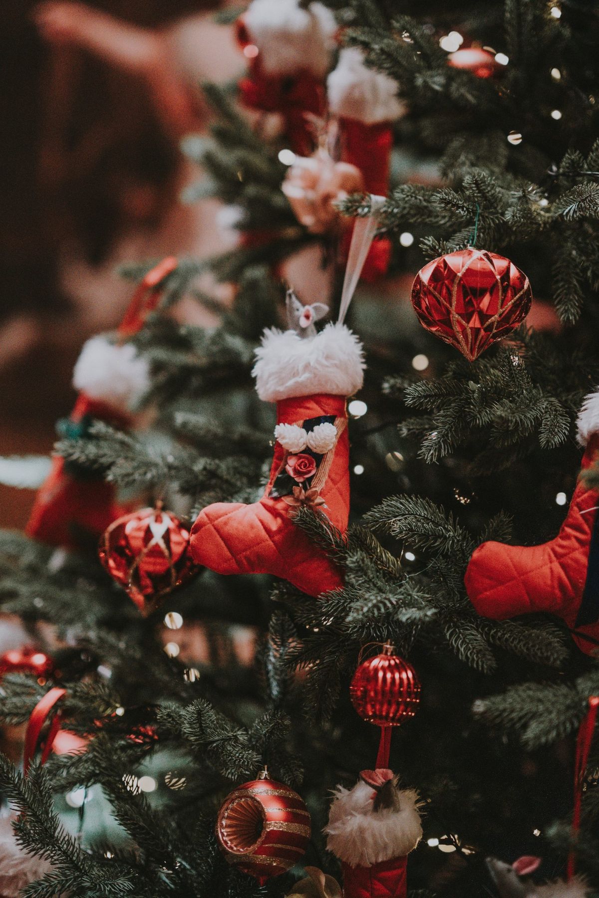 The Best Environmentally Friendly Christmas Tree: 10 Artificial Options -  Shrink That Footprint
