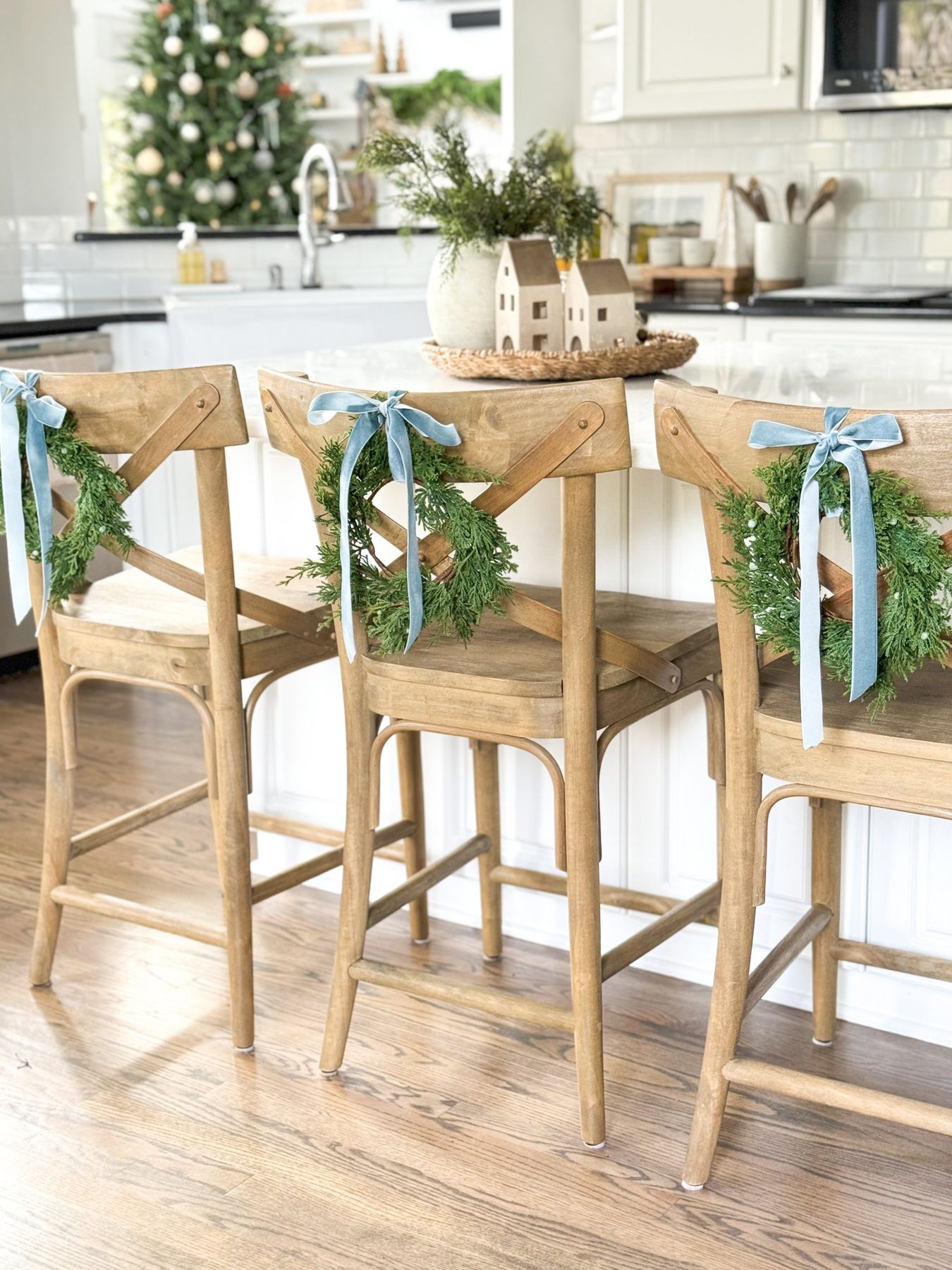 The Best Ideas to Decorate with Velvet Christmas Ribbon - CASS Design Co.