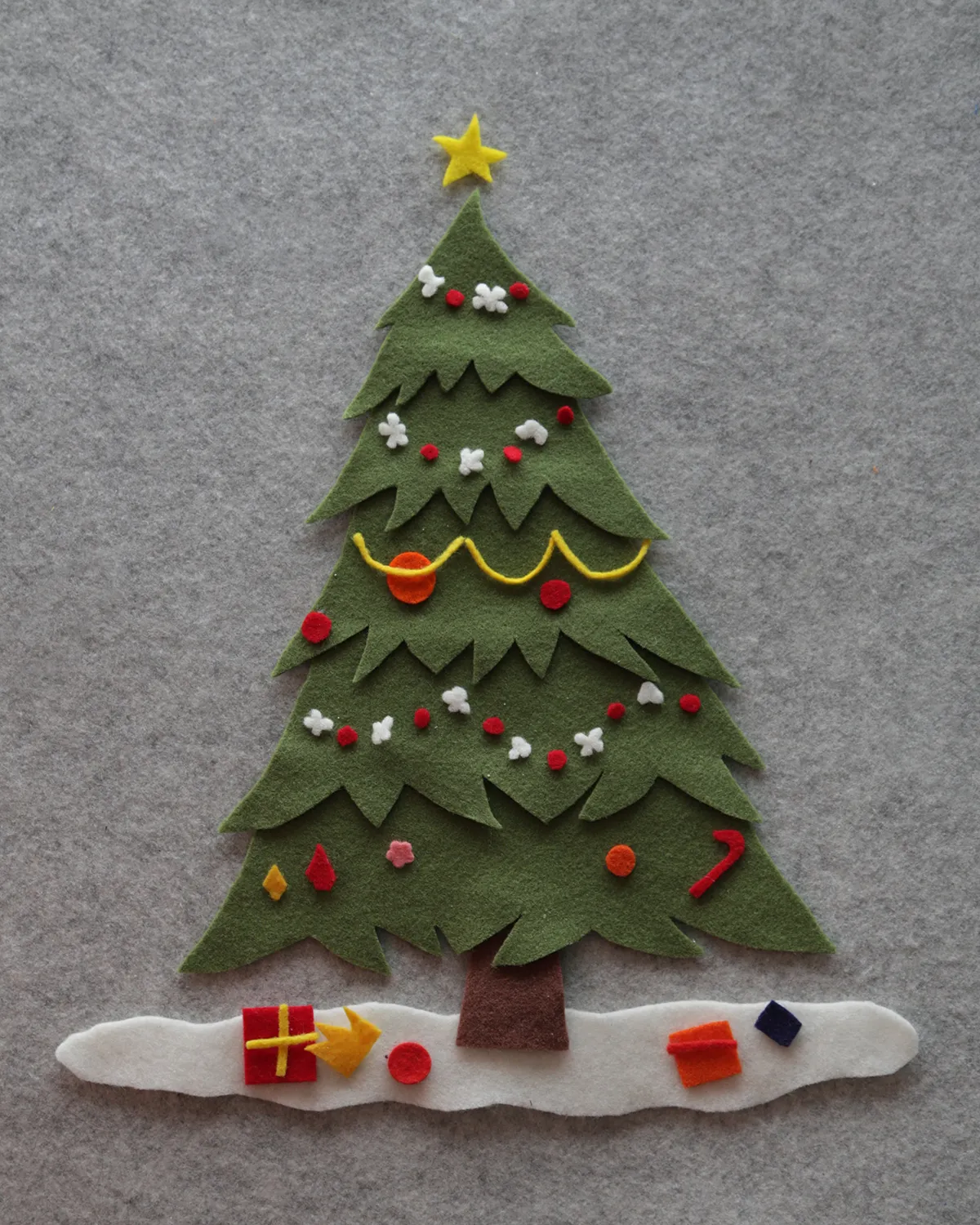 The Brooding Hen: Easy Felt Board & Felt Christmas Tree