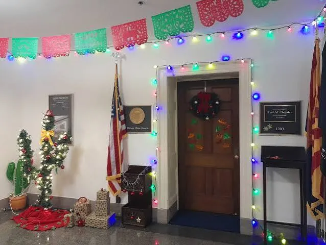The naughty and the nice: Home-state holiday decor bedecks congressional offices