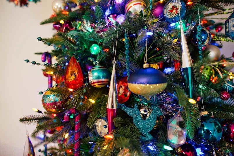 These “Vintage” Christmas Lights Are Just Like the Ones My Grandparents Had