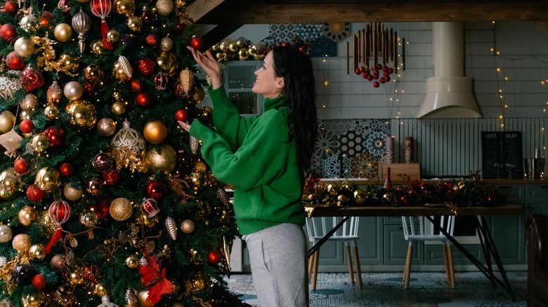This Decades-Old Christmas Decor Trend Is Making A Nostalgic Comeback In Today's Homes