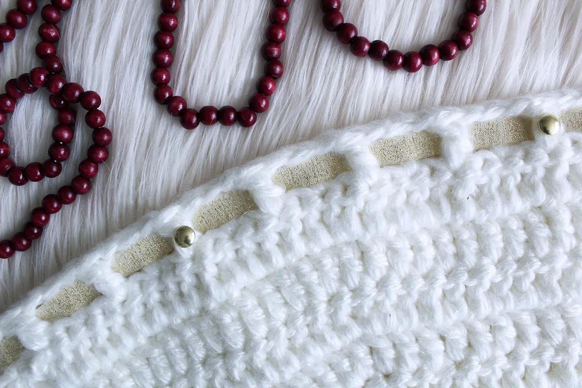 THNLife - Christmas Tree Skirt - Free Pattern! | Jessica Carey