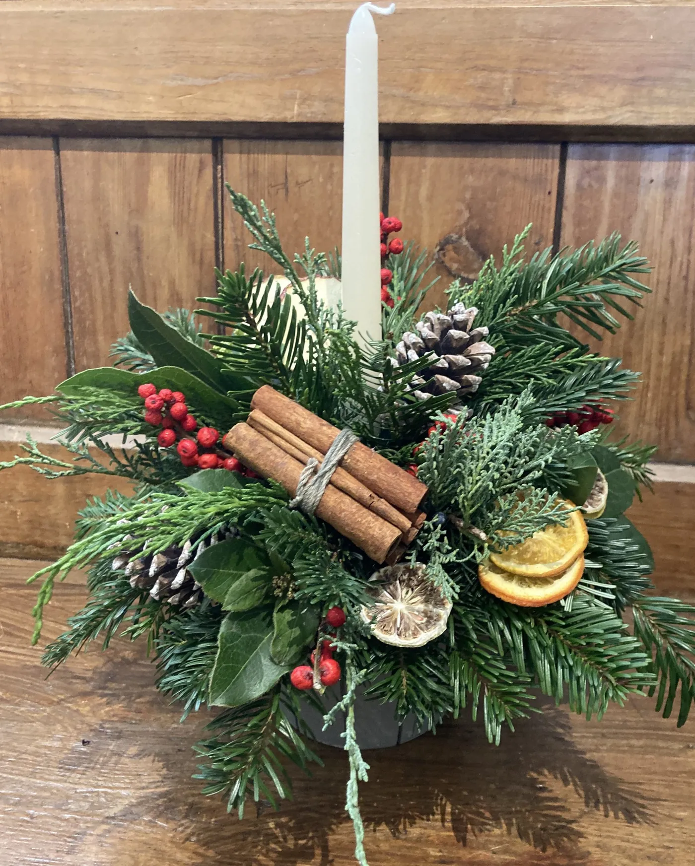 Traditional Christmas Table Centre | Cafe des Fleurs | Florist Bouquets Rye