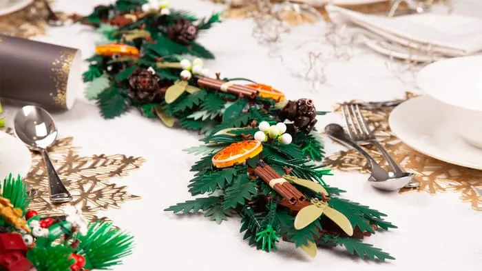 Unique Holiday Table Setting Ideas | Official LEGO® Shop US