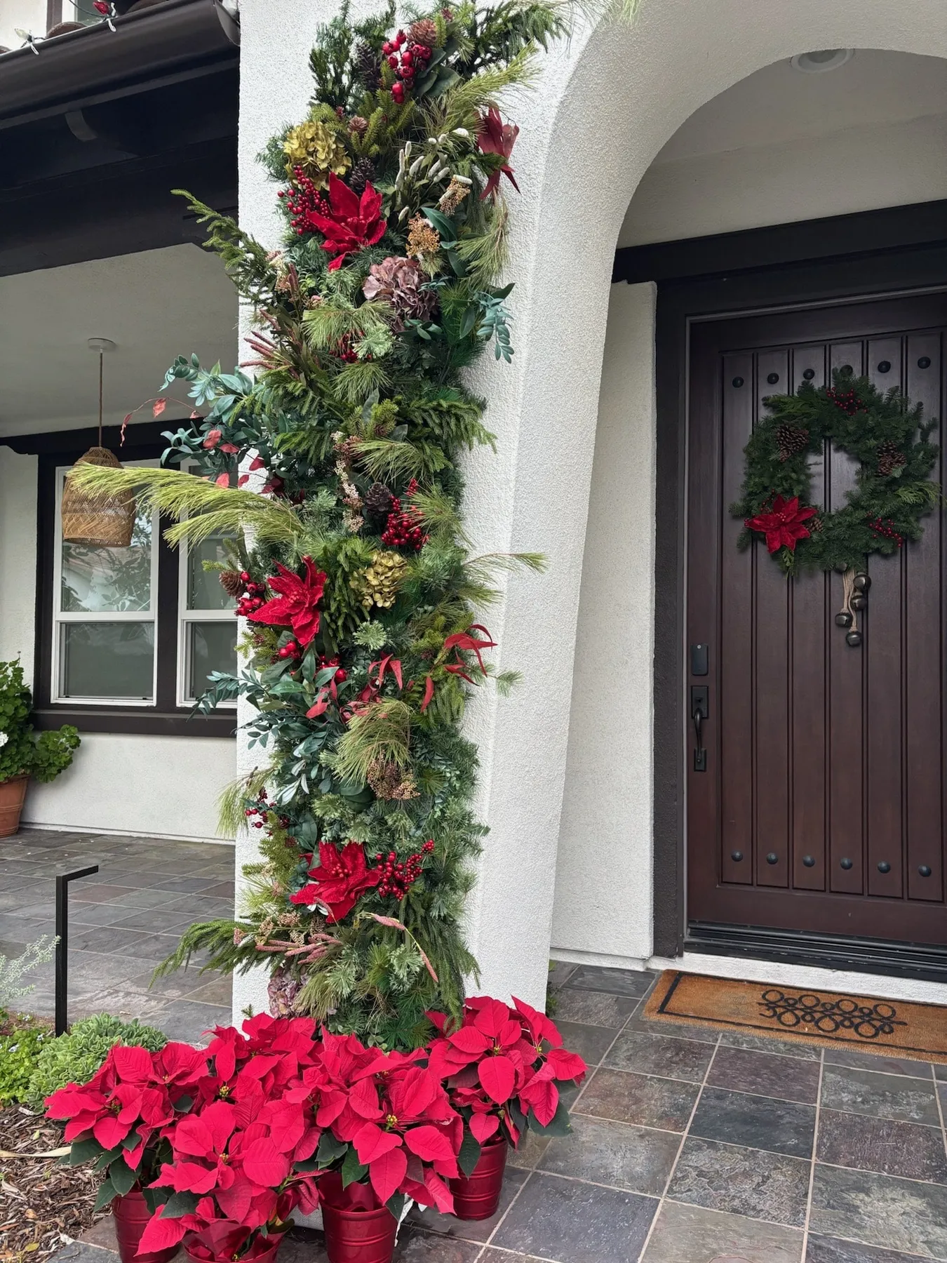 Warm Holiday Entryway Design in Yorba Linda, CA | Merry Design Co.