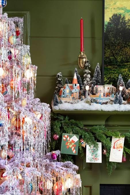 What Is Ralph Lauren Christmas? Here Are 16 Ways To Get the Heritage Holiday  Look | HGTV