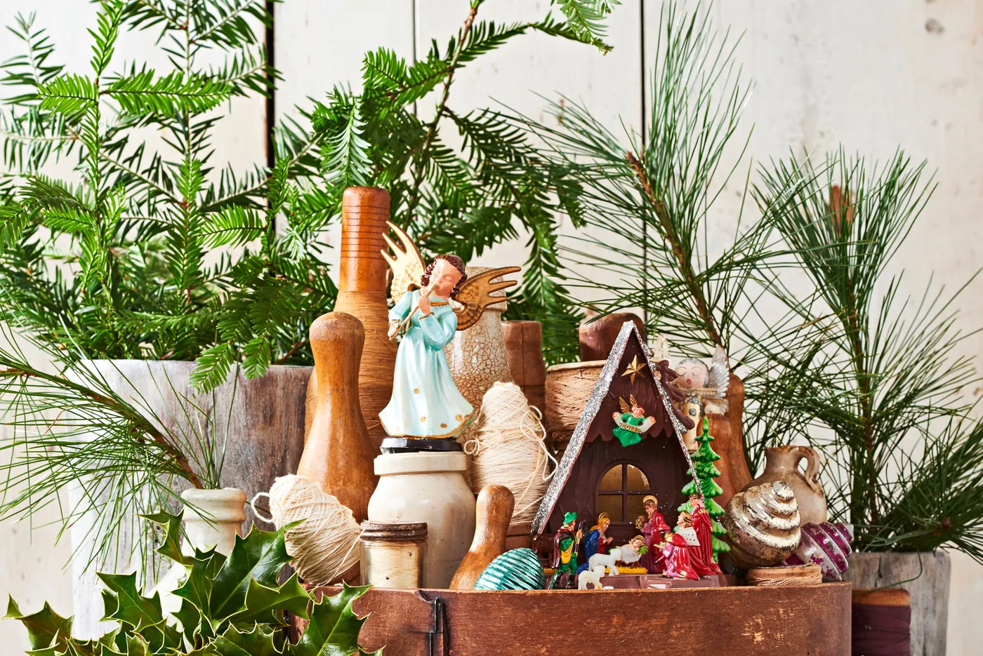 Where to Find Vintage Christmas Decorations: 5 Expert Tips