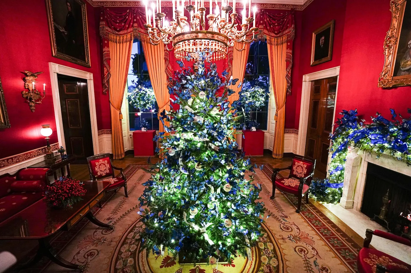 White House unveils Christmas decor, including painting of Trump moments  after being shot - December 1, 2025 | Reuters