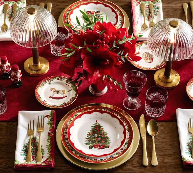 Williams Sonoma Disney Christmas Table Runner POTTERY BARN CHRISTMAS IN THE  COUNTRY SANTA Table Runner Cotton