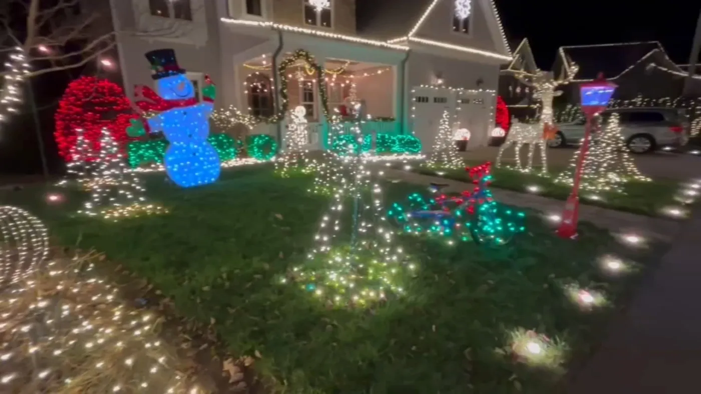 Winter Song Road Christmas lights | North Raleigh street draws crowds and  donations with dazzling lights - ABC11 Raleigh-Durham