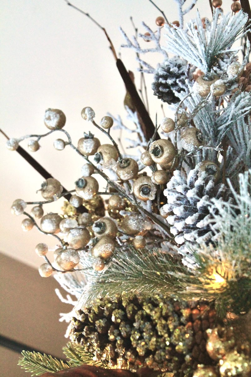 Winter Wonderland Christmas Tree Ideas in Warm Copper and Gold