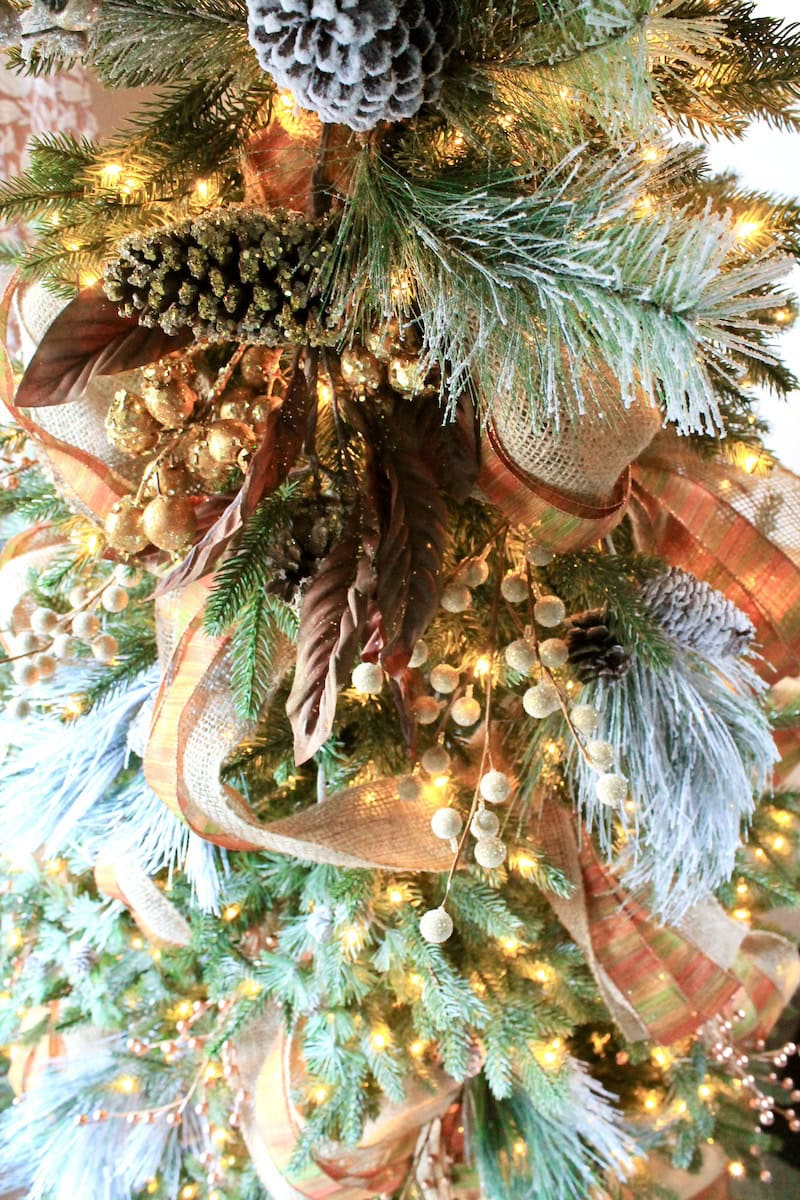 Winter Wonderland Christmas Tree Ideas in Warm Copper and Gold