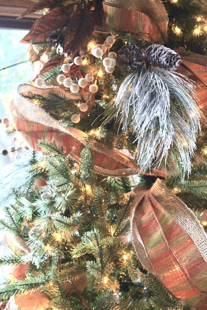 Winter Wonderland Christmas Tree Ideas in Warm Copper and Gold