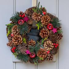 YouGarden Woodland Natural Festive Wreath, 30cm Ready To Display,  Traditional Christmas Door Decoration - Tesco Groceries